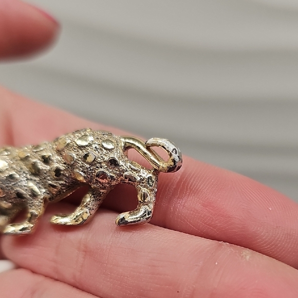 Vintage Gerry's Leopard Jaguar Brooch Pin - Picture 4 of 5